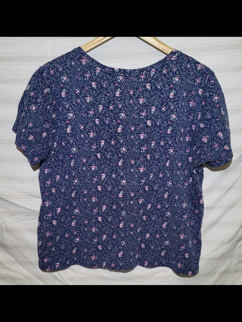 White Stag Navy Floral Short Sleeve Tee with Pink Accents - Picture 4 of 4